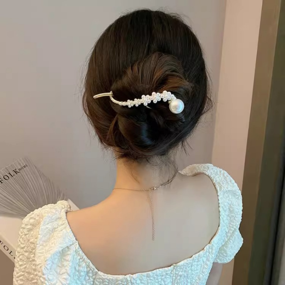 Elegant Glitter Pearl Hair Cli - Lifestyle In Korean review and price